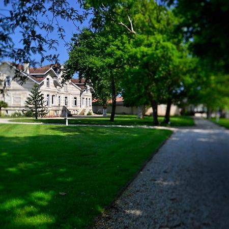 Chateau Maucaillou Moulis-en-Médoc Esterno foto